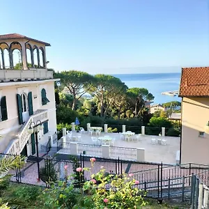 bb-oasi-regina-pacis.hotelitalianriviera.com/